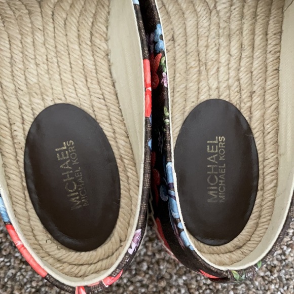 Michael Kors signature floral print espadrilles - Picture 6 of 8